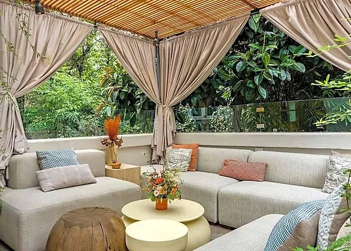 Hotel Condesa 4*